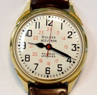   Mens Bulova Accutron Railroad Approved Gold Bezel Wrist Watch