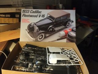 Testers 1933 Cadillac Fleetwood V 16 Profile 1 24 Open Box