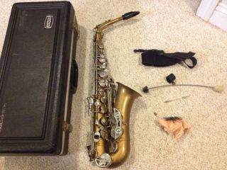 Bundy II Alto Saxophone Sax by The Selmer Company + Hard Case + Strap 