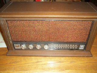 Vintage (General Electric)AM/FM SOLID STATE RADIO