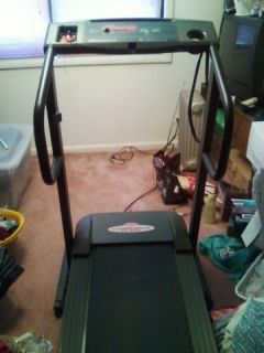 WESLO CADENCE TS 300 TREADMILL Works Great Very Nice Treadmill
