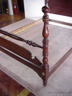 18045 Thomasville Cherry Queen Size Cannonball Bed