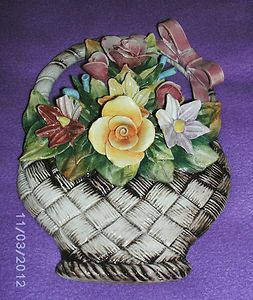 CAPODIMONTE Flower Basket WALL HANGING ART FIGURINE Italy porcelain 