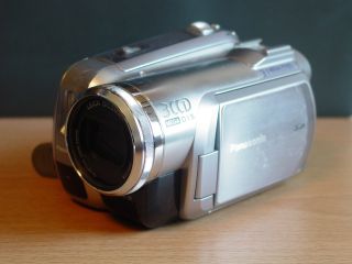   Palmcorder Multicam PV GS300 3CCD Mini DV SD Camcorder 3.1MP 10x Zoom