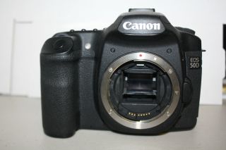 Canon EOS 50D 15 1 MP Digital SLR Camera Black Body Only for Parts 
