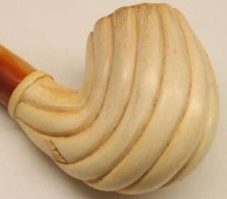 Vintage 1982 Cao Handcrafted Carved Seashell Meerschaum Tobacco 