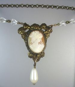 Antique Italian Cameo on French Clear Faceted Beads Necklace Gilt 
