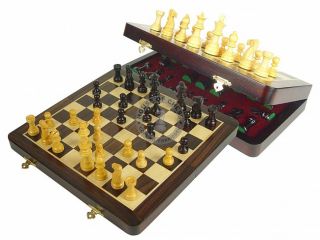 Unique Magnetic Chess Set Wooden Folding   2 Extra Queens, Pawns, 4 