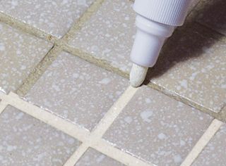 Grout Aide Grout Tile Marker Pens Covers 175 White