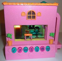 Pixel Chix Mattel Pink Town House w Roof Top Pool H8332 Interactive 