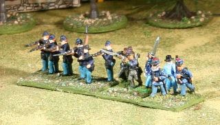 Civil War Union Infantry Regiment x 12 Painted Figures