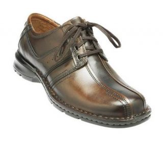Clarks Mens Touareg Leather Lace Up Shoes —