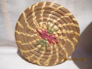  Native American Indian Louisana Coushatta Basket & Lid 4 1/2 D Signed
