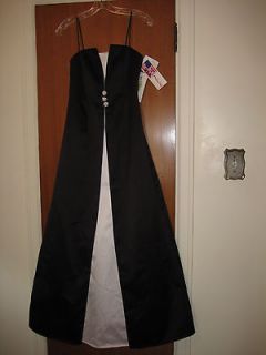 NWT formal/wedding black/white gown sz 2P from Dillards retail $160