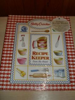 Betty Crocker Deluxe Recipe Keeper Binder