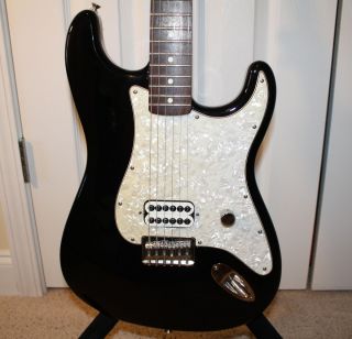 Fender Stratocaster Tom Delonge Hardtail Black Seymour Duncan Invader