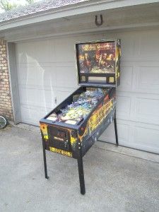 PIRATES OF THE CRIBBEAN arcade pinball by STERN ~HIGHLY SOUGHT AFTER
