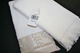 Set of 2 Brand New Ivory Decorative Finger Tip Towels