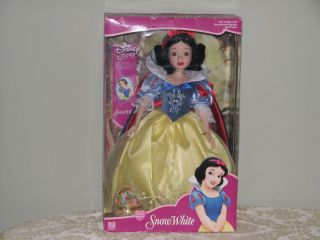 Disney Brass Key Porcelain Snow White New in Box 2001 Never Removed
