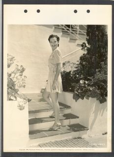 Beautiful Dorothy Lamour Shows Her Legs EXC Cond 1940 DBLWT Key Book