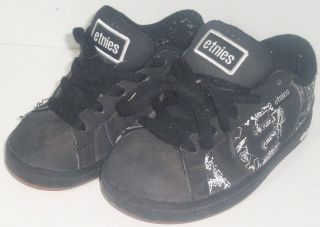 Boys Etnies Black White Skater Shoes Size 10 Drop Out