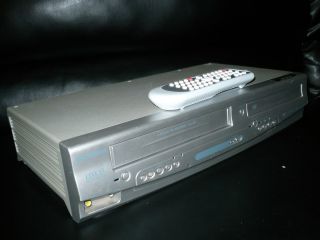 Sylvania DV220SL8 DVD Player / 4 Head VHS VCR Combo WITH REMOTE TESTED