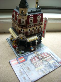  Lego 10182 Cafe Corner