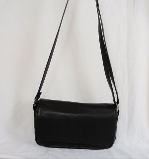 Dry Creek Black Leather Shoulder Bag w Suede Lining