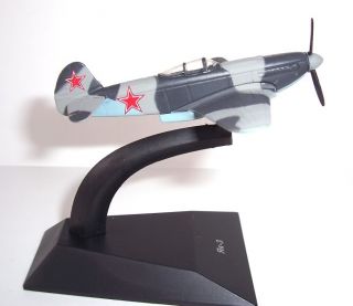 Yakovlev Yak 3 Russian Soviet Fighter Aircraft WWII Metal Model