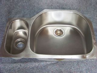 Elkay Stainless Steel Kitchen or Bar Sink Used