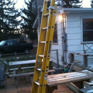 Louisville 16 ft Fiberglass Extension Ladder