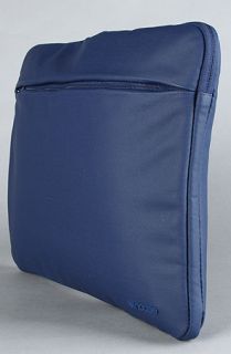 Incase The Coated Canvas Sleeve for Macbook Pro 13 in Deep Blue