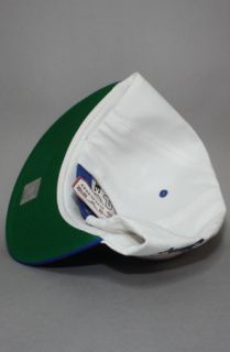  brigham young cougars snapback arch wht blu sale $ 20 00 $ 35 00 43 %