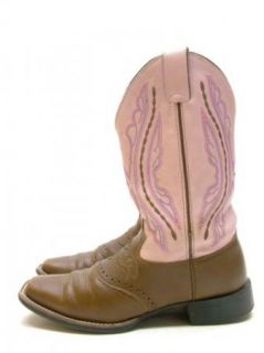 This auction is for a pre owned pair of Womens/Girls Justin Brown/Pink