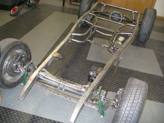 1932 FORD ROLLING CHASSIS FRAME COUPE SEDAN ROADSTER TRUCK CHEVY