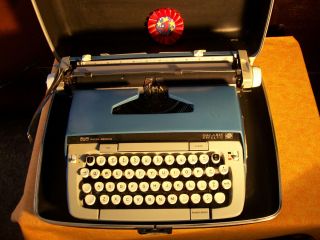  Vintage Typewriter Smith Corona