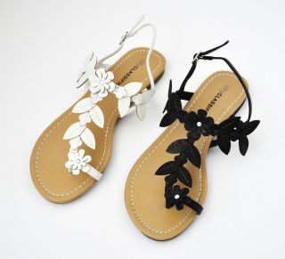 City Classified Setup Floral Toe Ring Flat Sandals