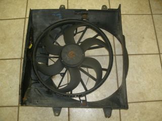 99 04 Jeep Grand Cherokee Radiator Cooling Fan Assembly