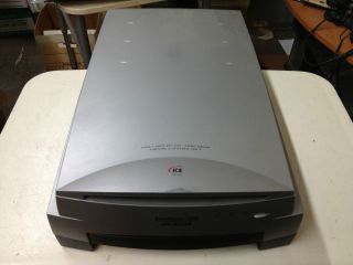 Microtek Scanmaker i900 Flatbed Scanner
