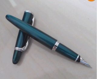 High Quality Green Fountain Pen Narrow Fine A024