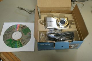 Fujifilm FinePix AX350 16.0 MP Digital Camera (Silver) / 4GB Memory