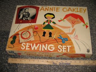 Annie Oakley TV Western 1950s Gail Davis Pressman Doll Playset Sewing