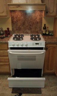 GE Profile Slide in Gas Range and Oven JGSP44 Glass Cooktop
