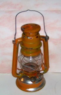 Vintage Globe Brand Worldlight Mfg Kerosene Lamp Works Great