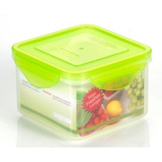Premium 31 oz. Food Storage Container with Moisture Rack   39028