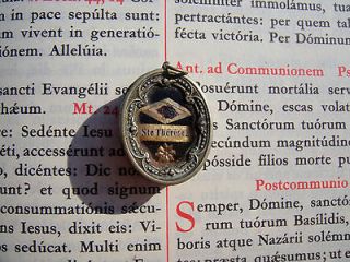 Vatican reliquary 1900s 1st class relic St. Therese of the Child Jesus