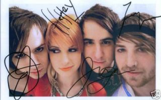 PARAMORE GROUP SIGNED AUTOGRAPHED RP HAYLEY WILLIAMS +
