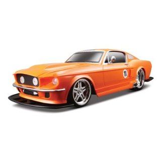 110 R/C FORD MUSTANG 1967 (RED) Toys & Games