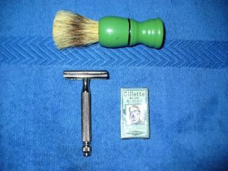 1950 Gillette 3 Piece Razor w Green Shave Brush 5 Blue Blades New in