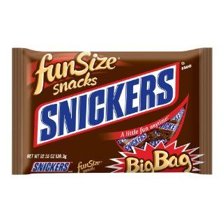 Snickers Fun Size Candy, 22.55 Ounce Packages (Pack of 4) 